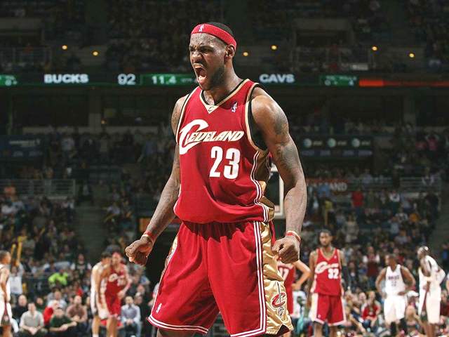  尼斯中场核心重伤赛季报销，球队战绩急转直下  