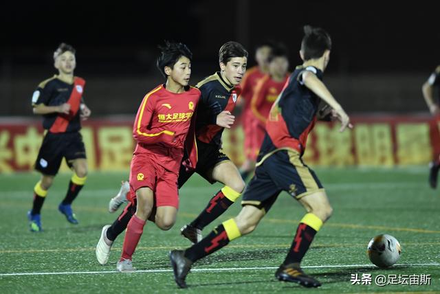  里尔新星破门终结巴黎十二连胜  